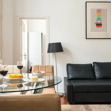 Plum Guide - Grandella Vinyl Apartment *